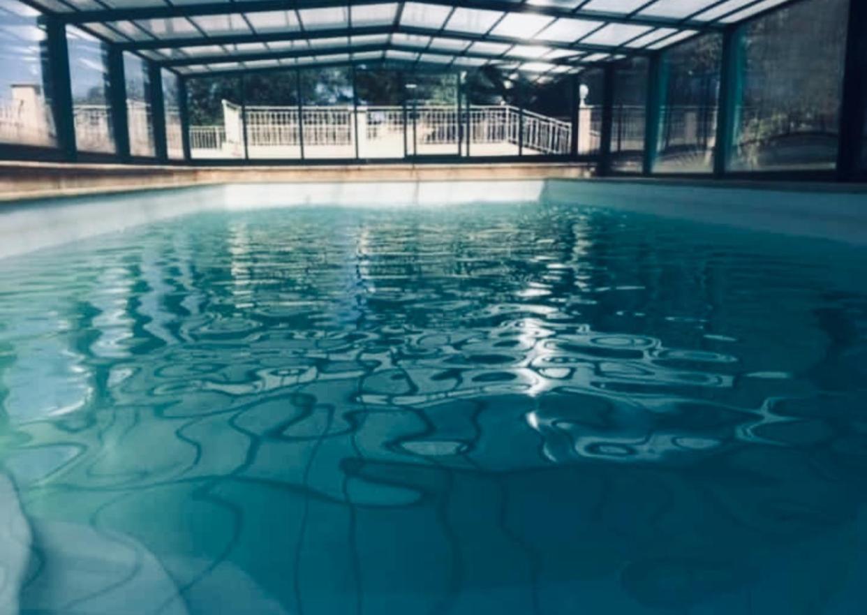 Hébergement de vacances Piscine Couverte/jardin/terrasse